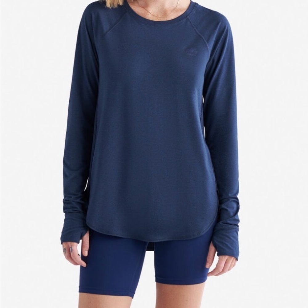 Roots Long Sleeve Tee with Thumbholes *NWT
